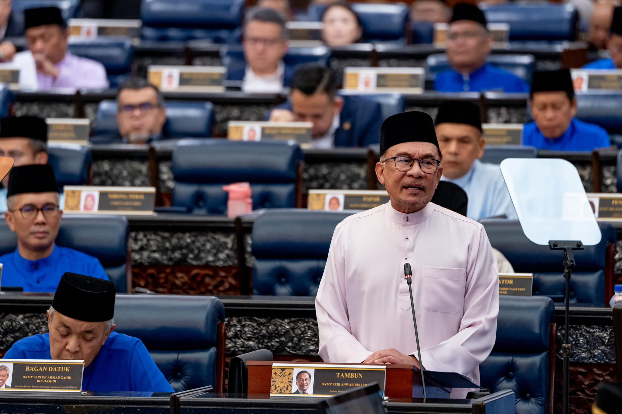 Kerajaan Teruskan Subsidi Bantu Ringankan Beban Rakyat - Malaysia Bangkit