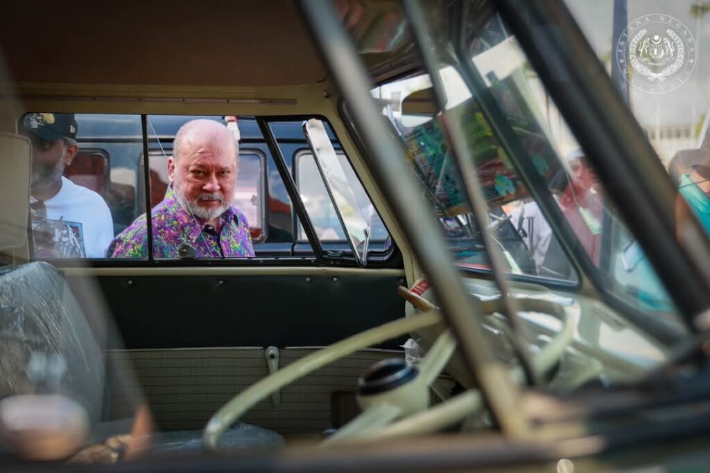 Sultan Ibrahim Meriahkan Pameran Kereta Klasik VW di Johor Bahru