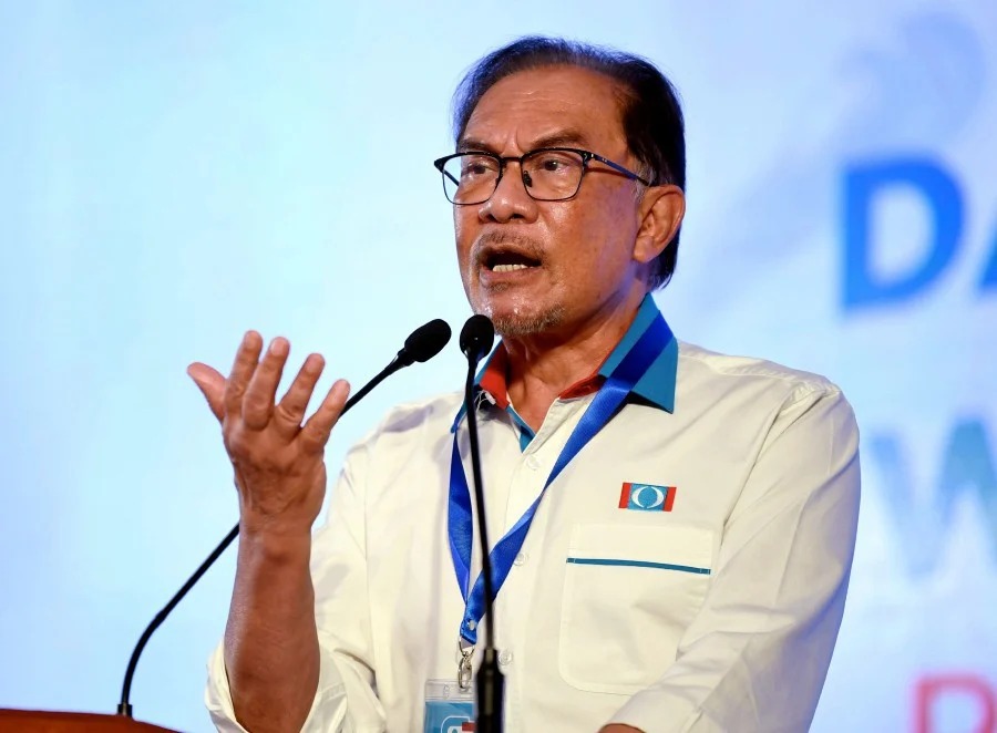 Elak Ketegangan, Hormati Sumbangan Semua Dalam Pemilihan PKR – Anwar