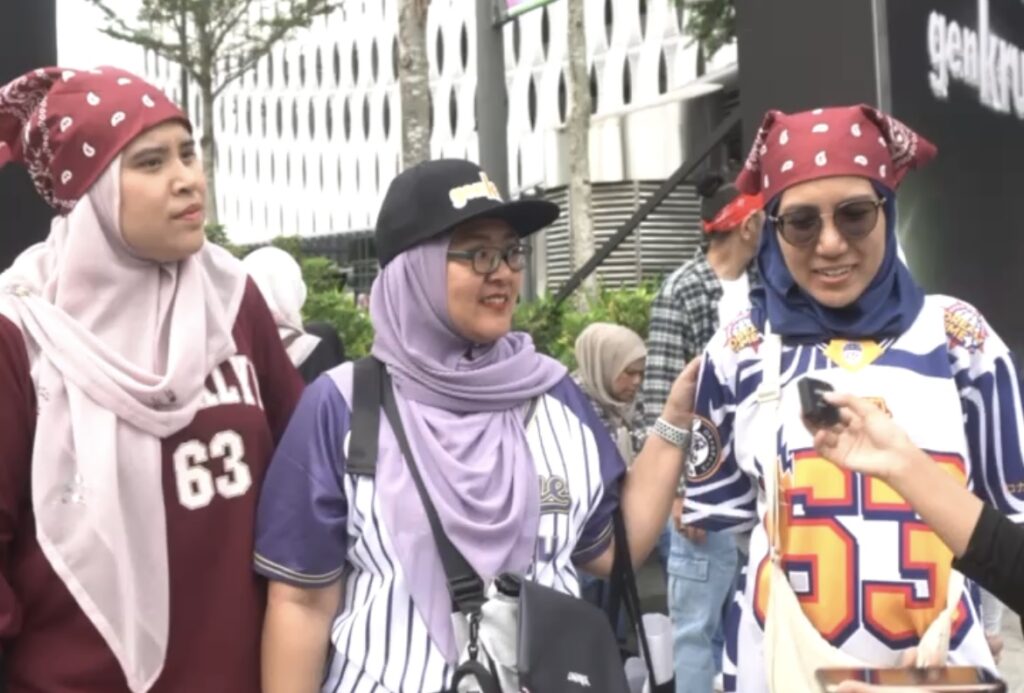 3 sahabat tak sabar nak ‘sing along’ lagu-lagu KRU