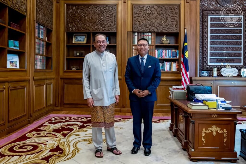 ‘Selamat Maju Jaya’ Ucap Anwar Kepada Duta Besar Malaysia ke AS