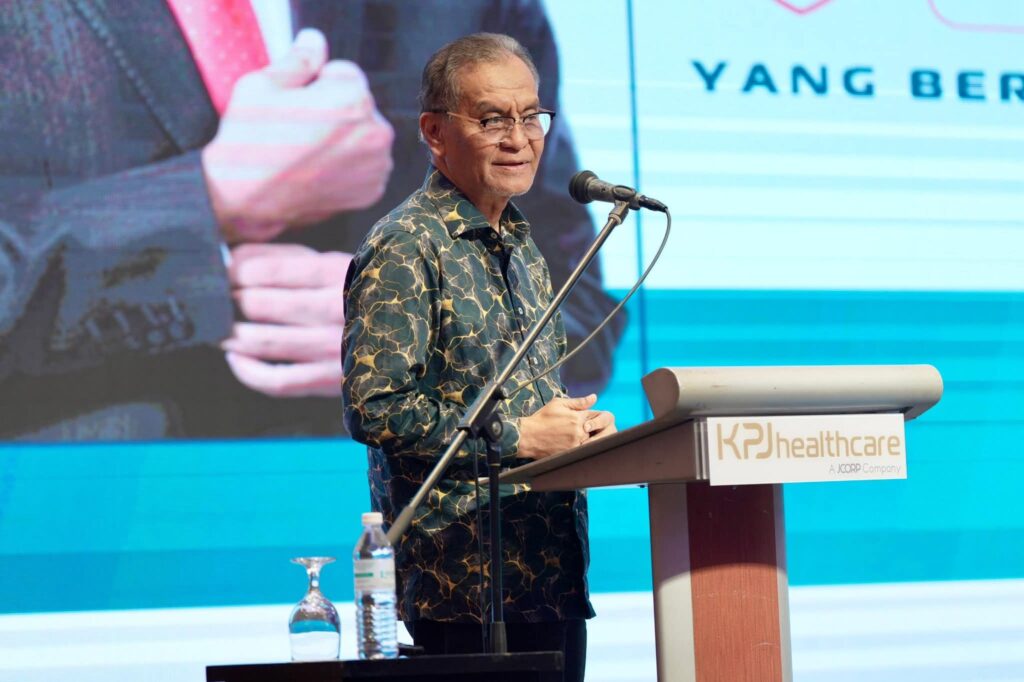 16 Juta Ahli KWSP Berpeluang Dapat Rawatan Hospital Swasta Guna Caruman Sendiri