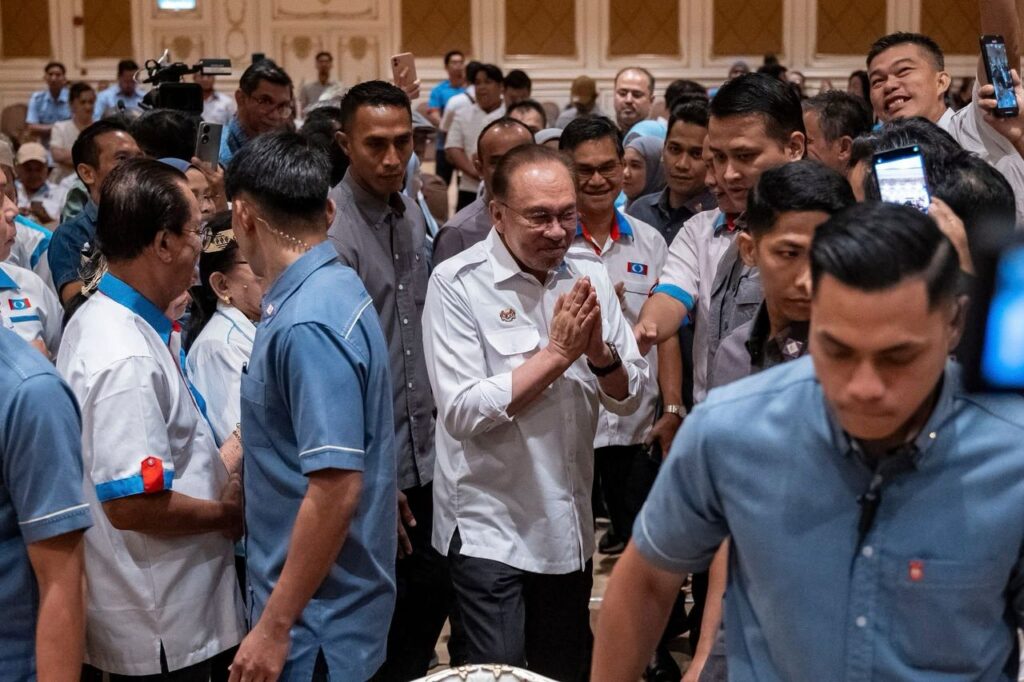 Anwar Ingatkan Pimpinan PKR Sarawak Junjung Integriti, Tolak Sikap Angkuh