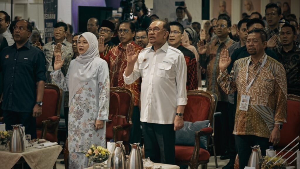 Bahasa Melayu Tak Boleh Jadi Bahasa Kedua – PM