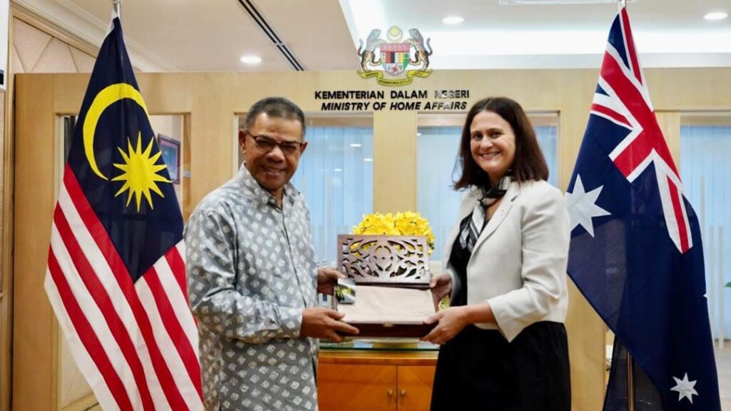 Kunjungan Diplomatik Erat Kerjasama Malaysia –Australia