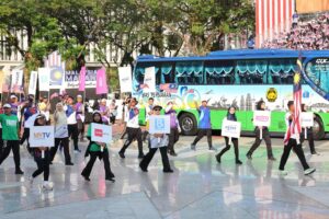Orang Ramai Kongsi Kemeriahan Raptai Hari Kebangsaan 2025 Di Putrajaya