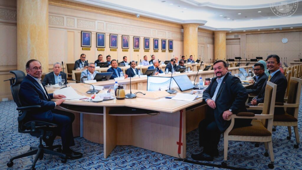 Ekonomi Malaysia Kekal Kukuh, Pengangguran Terendah Dalam 10 Tahun – PM