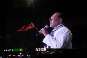 Anwar Sifatkan Netanyahu Sebagai Kurang Siuman, Zalim