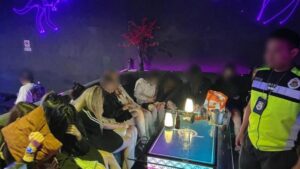 Imigresen Serbu Pusat Hiburan, 65 Ditahan Termasuk Peneman Pelanggan Asing