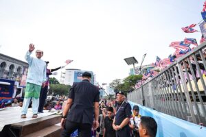 Program Malaysiaku Merdeka Diperluas, Jalur Gemilang Dikibar Sepanjang Tahun