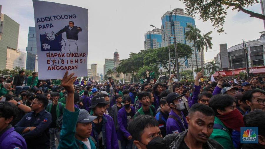 Protes Indonesia: 600 penunjuk perasaan ditahan, tuntutan pembebasan makin meningkat