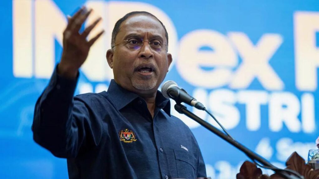 KPT Tanggung Yuran Pelajar Kurang Mampu: ‘Daftar Dulu, Kami Akan Bantu’ – Zambry