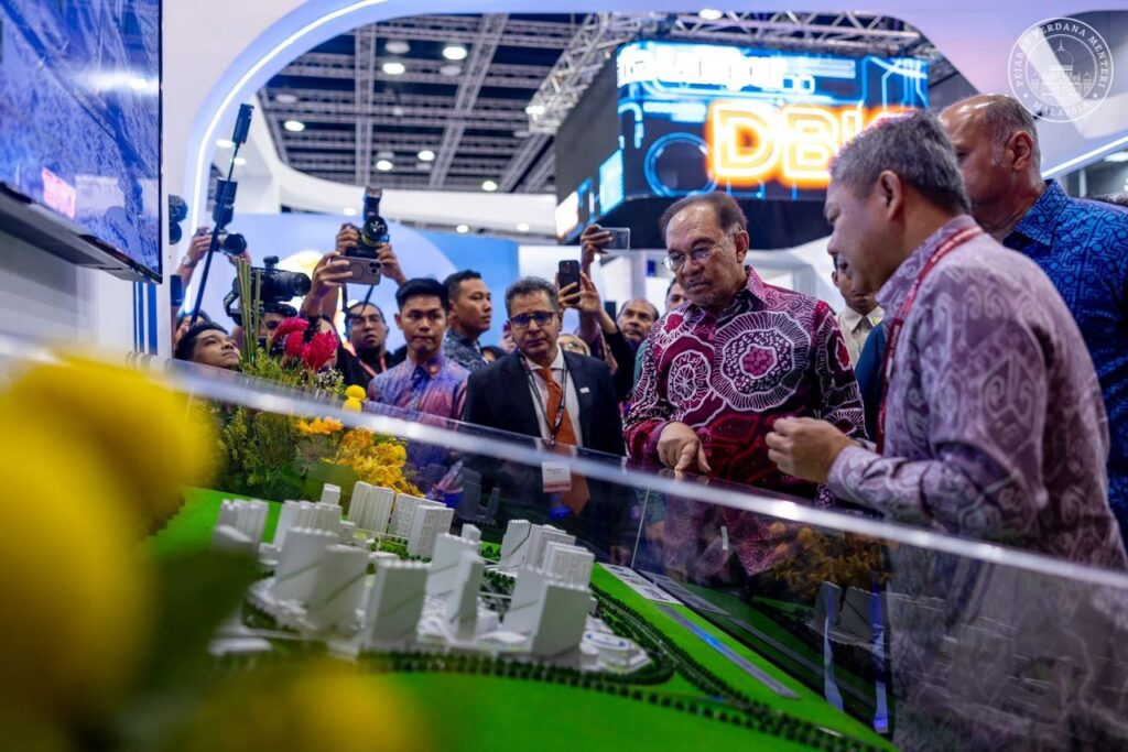 ‘Kota MADANI, Smart City KL Bukti Tekad Kerajaan Lonjak Maruah Negara’ – PM