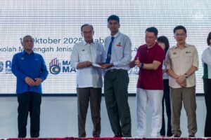 PM Sampaikan Sumbangan Kasih MADANI Deepavali 2025 Di Ipoh