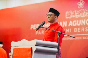 Mahathir Akhirnya Sertai PKR