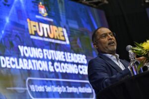 iFUTURE 2025: Mahasiswa Digilap Sebagai Pemimpin Berjiwa Besar – Dr Zambry
