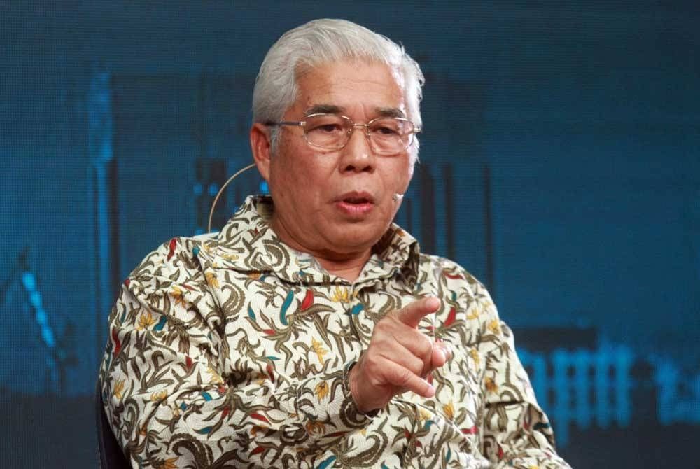 Hassan Tempelak Desakan Hamzah, ‘Bukan Masa Gugat PM, Fokus Selamat Rakyat Malaysia’
