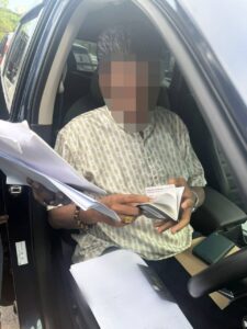 Ejen Haram Imigresen Dicekup, Sembilan Pasport Warga Asing Dirampas