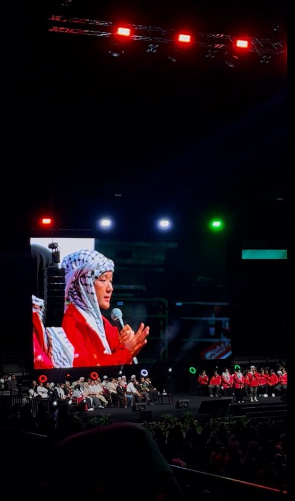 Perjuangan Ini Bukan Tentang Kami, Ini Tentang Palestin – Farah Lee