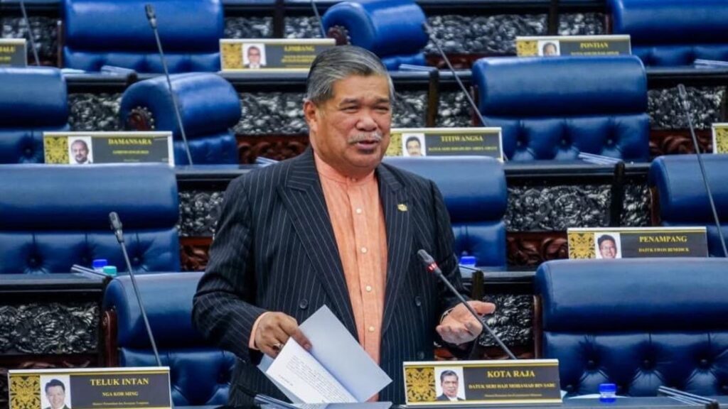 Mohamad Sabu pakai warna oren demi wanita