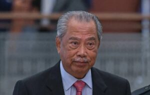 Hakim Arah Muhyiddin Singkat Transit Di Dubai
