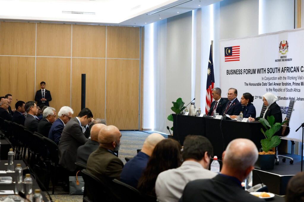 AI, EV Dan Pertahanan Jadi Fokus Perbincangan Malaysia–Afrika Selatan