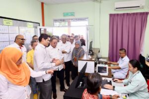 153 Fasiliti Kesihatan Sarawak Guna Sistem Digital CCMS – Dr Dzulkefly