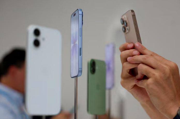 Apple mendahului 4 jenama ‘smartphone’ 2025 – Counterpoint