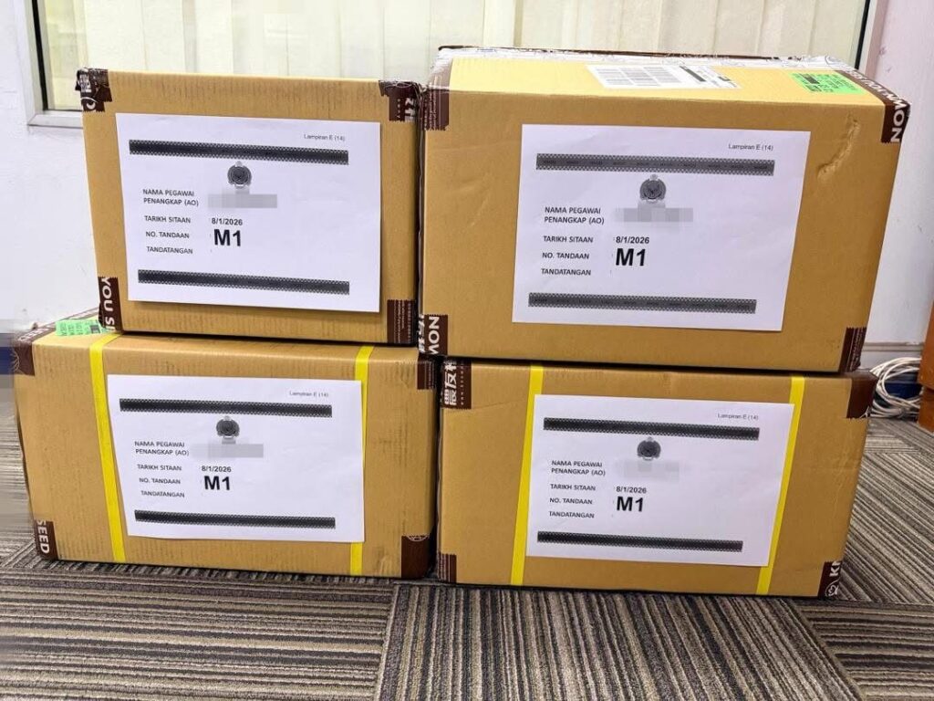 AKPS Rampas Benih Tembikai Bernilai Lebih RM141,000 di KLIA