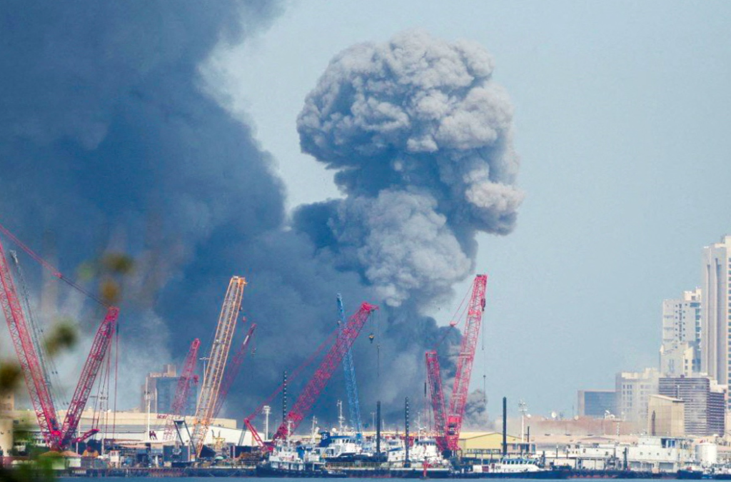 Israel-AS lancar serangan mengejut ke atas Iran, Tehran siap sedia tindak balas