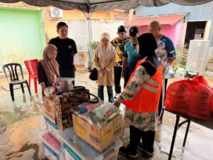 Banjir: PM Salur Bantuan Segera Kepada Mangsa Di Manjoi