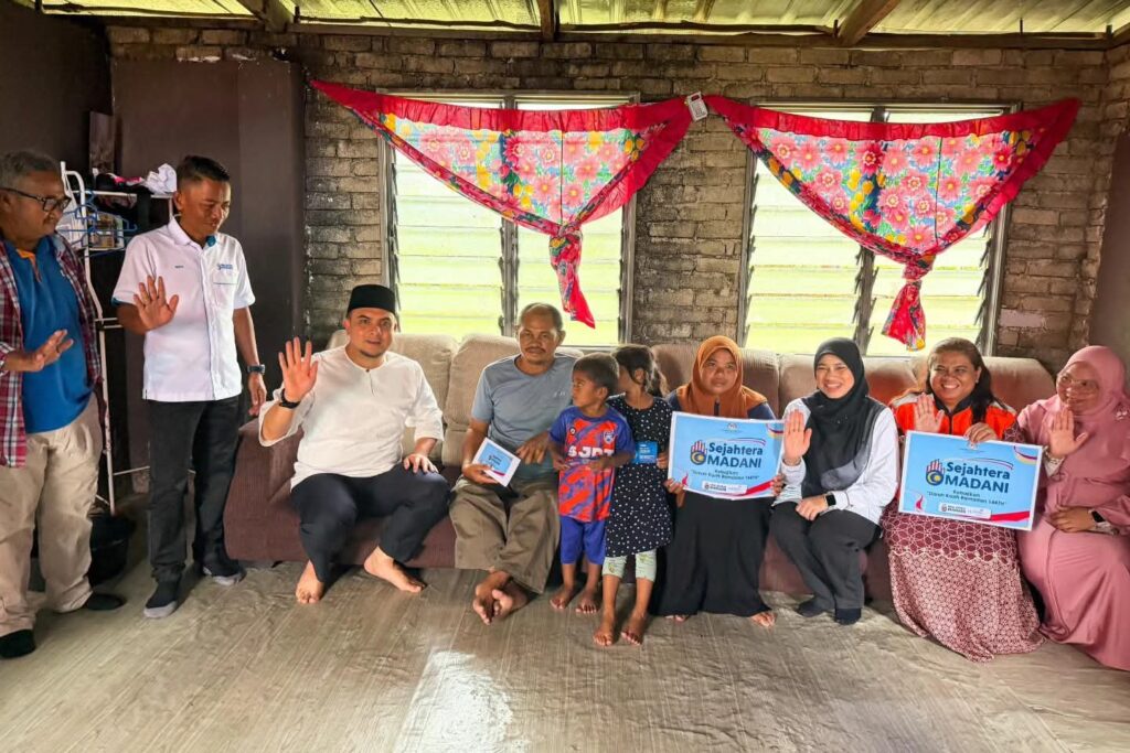 Sumbangan PM Ringan Beban Keluarga Daif Di Chendor