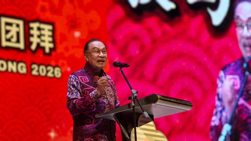 Penguasaan Pelbagai Bahasa Kekuatan, Bukan Kelemahan – Anwar