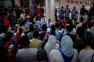 Anwar Berbuka Puasa Bersama Mahasiswa, Ramadan Sebagai Madrasah Sahsiah