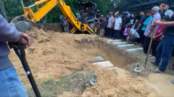 Lima Sekeluarga Selamat Dikebumikan Dalam Suasana Pilu