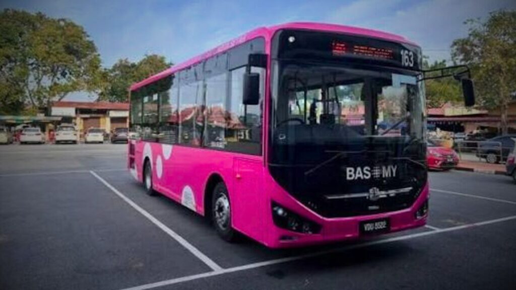 ‘Bas Pink’ kembali hidupkan landskap pengangkutan awam di Kelantan