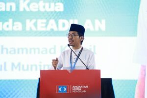 ‘Melalak’ Teguran Politik, Bukan Remeh Kebimbangan Rakyat – AMK