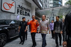 FELDA Bangkit Dengan Transformasi, Jadi Legasi Pembangunan Negara – Anwar