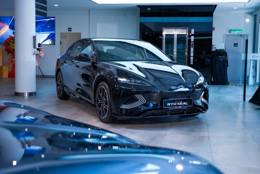 MITI Tegas Syarat Lesen BYD Adil, Tiada Diskriminasi