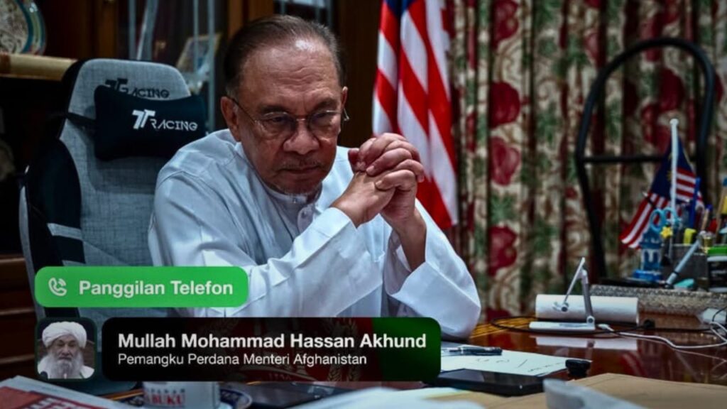 Anwar Hubungi Pemangku PM Afghanistan, Bincang Ketegangan Dengan Pakistan