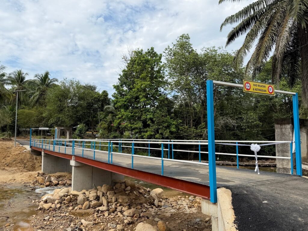 Titi gantung kini jambatan keluli, penduduk ucap terima kasih PMX