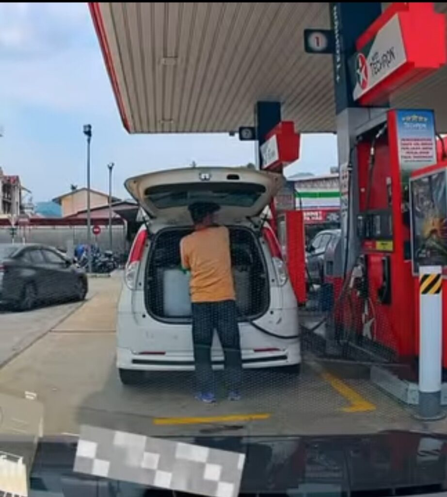 Individu Tular Isi RON95 Dalam Tong Plastik Adalah Nelayan – KPDN Pulau Pinang