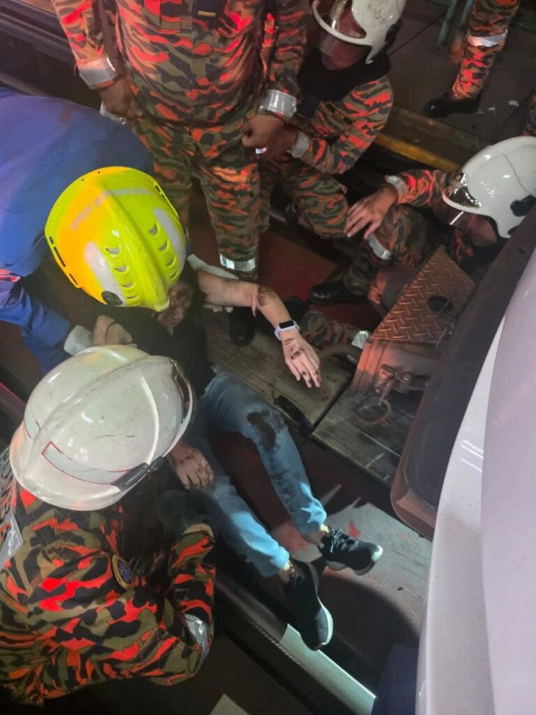 Pengguna Diingat Waspada, Patuhi Peraturan Keselamatan Di LRT – Menteri