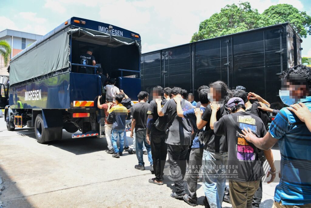 133 Warga Asing Ditahan Dalam Ops Mega Di Balakong, Shah Alam