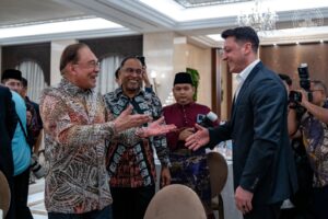 Malaysia Perlu Tangkas Hadapi Cabaran Ekonomi, Geopolitik – Anwar