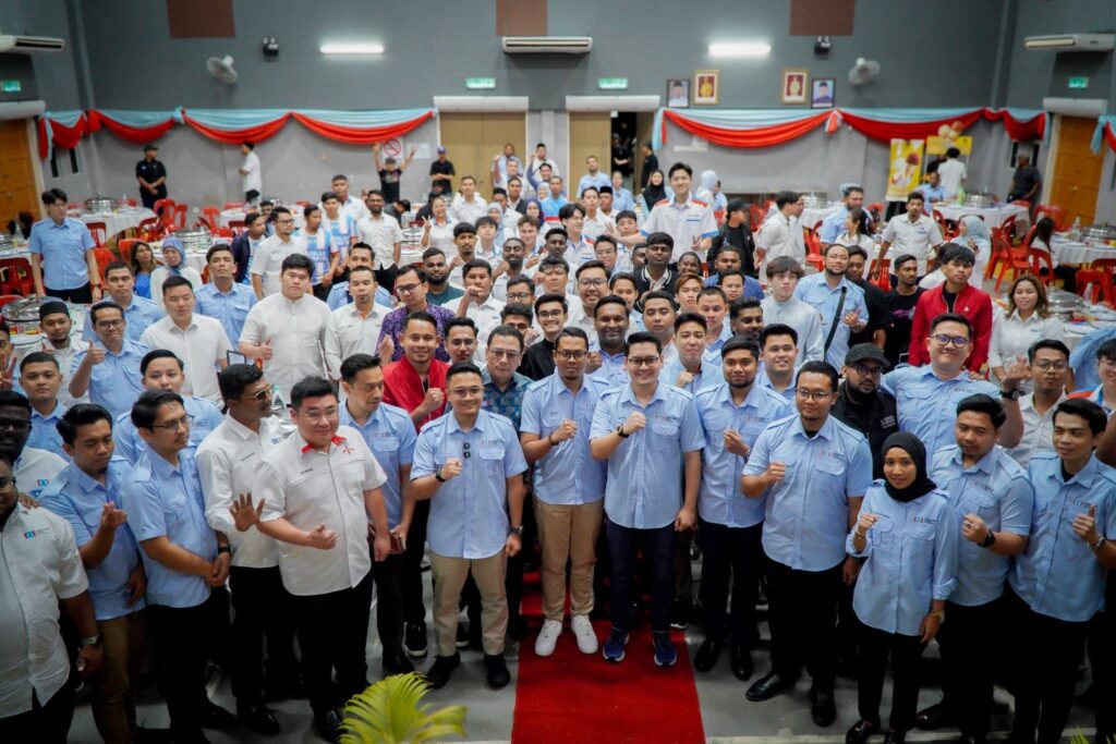 Semua AMK Selangor Digesa Buat Laporan Polis Isu Hina Sultan