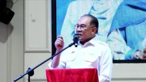‘Saya Pilih Pertahan Harga Minyak Demi Rakyat’ – Anwar
