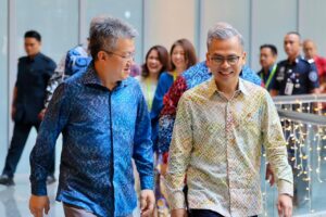 Batik Jadi Simbol Identiti, Solusi Tenaga Di Pejabat Kerajaan