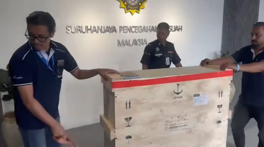 SPRM Berjaya Bawa Pulang Empat Karya Seni Terkait 1MDB Bernilai RM786,556