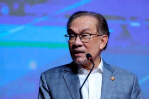 PM Anwar tegas pendidikan negara harus libatkan identiti tempatan